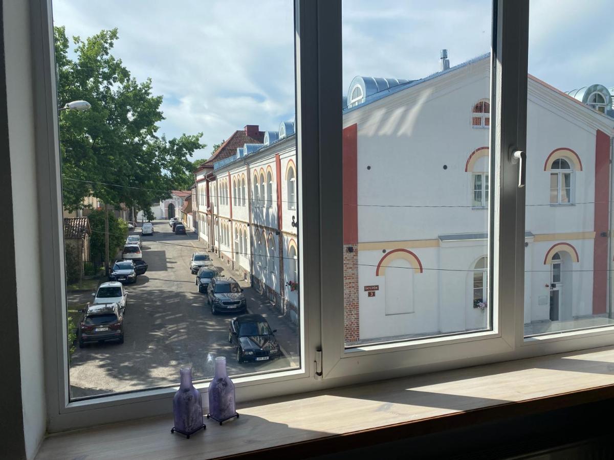 Ohtu Poik 4 City Center Apartment Pärnu Extérieur photo